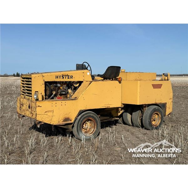 HYSTER RUBBER WHEEL COMPACTOR