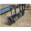Image 2 : HLA HD42B0500 TRACTOR PALLET FORK