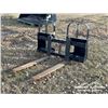 Image 1 : HLA HD42B0500 TRACTOR PALLET FORKS