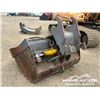 Image 4 : HYDRAULIC TILTING EXCAVATOR BUCKET