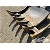 Image 6 : EXCAVATOR BRUSH RAKE