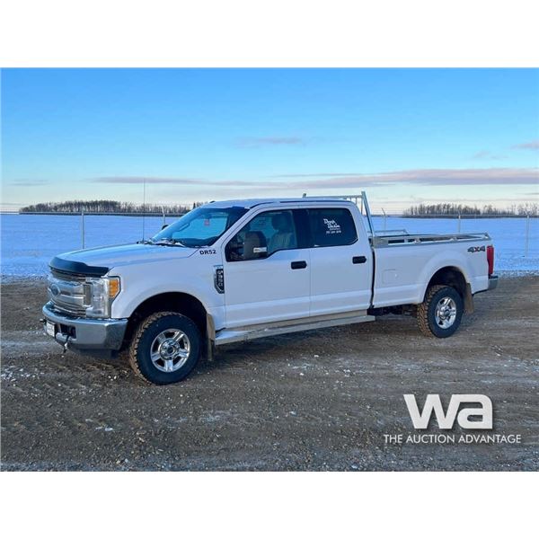 2017 Ford F350 XLT Crew Cab Pickup