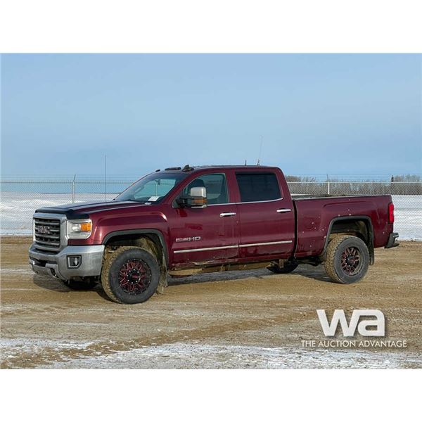 2015 GMC Sierra Crew Cab Pickup
