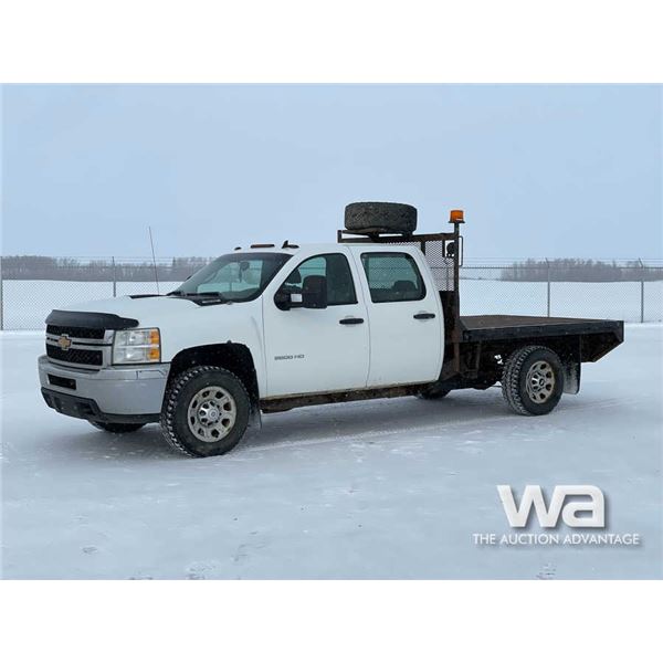 2013 Chevrolet 3500HD Crew Cab Flatbed Truck