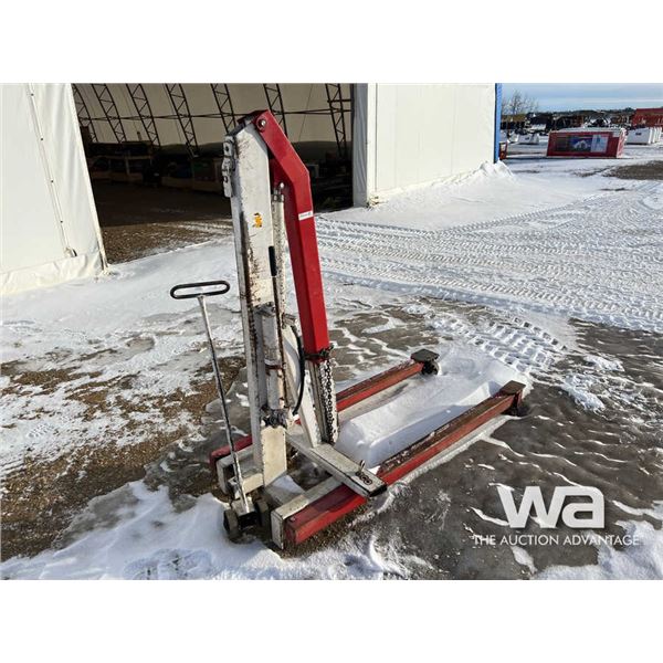 Red & White Shop Hoist