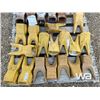 Image 5 : Komatsu & Cat Forked Bucket Teeth