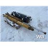 Image 3 : (4) Hydraulic Cylinders for Parts