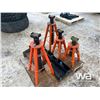 Image 4 : (4) 10 Ton Jack Stands, Trailer Leg
