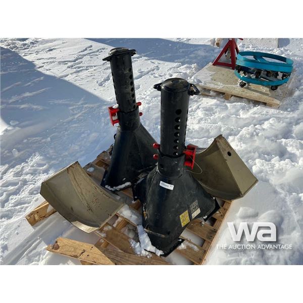 (2) Caterpillar 30063 Jack Stands