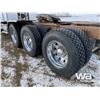 Image 16 : 2012 Kenworth T800 Tri Drive Sleeper Truck Tractor