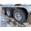 Image 18 : 2012 Kenworth T800 Tri Drive Sleeper Truck Tractor