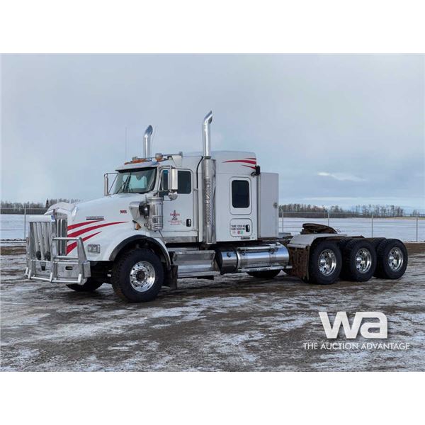 2012 Kenworth T800 Tri Drive Sleeper Truck Tractor