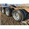 Image 20 : 2012 Kenworth T800 Tri Drive Sleeper Truck Tractor