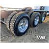 Image 21 : 2012 Kenworth T800 Tri Drive Sleeper Truck Tractor