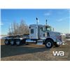 Image 2 : 2012 Kenworth T800 Tri Drive Sleeper Truck Tractor