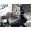 Image 7 : 2012 Kenworth T800 Tri Drive Sleeper Truck Tractor