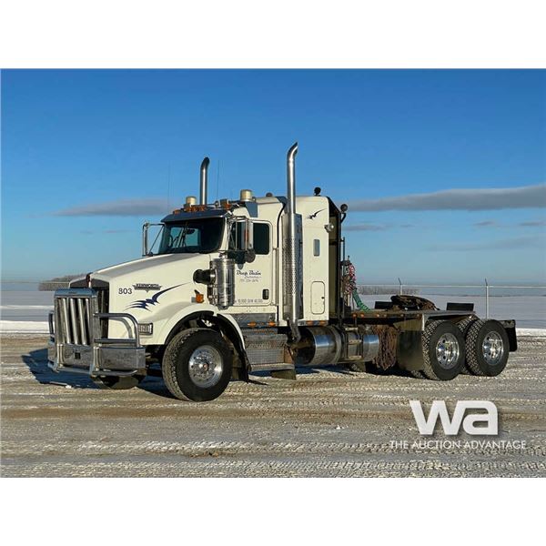 2007 Kenworth T800 T/A Sleeper Truck Tractor