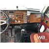 Image 8 : 2000 Peterbilt 378 T/A Sleeper Truck Tractor