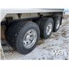 Image 17 : 2014 Kenworth T800 Tri Drive Sleeper Tank Truck
