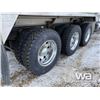 Image 19 : 2014 Kenworth T800 Tri Drive Sleeper Tank Truck