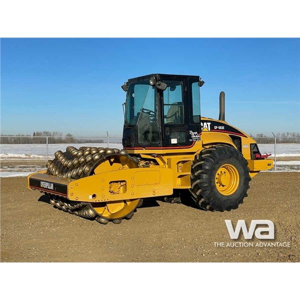 2005 Caterpillar CP-563E Vibratory Padfoot Packer