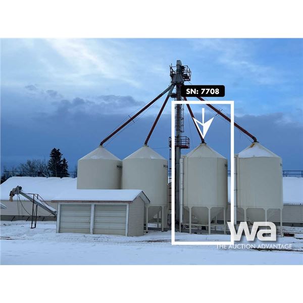 2012 Meridian 1615 Hopper Fertilizer Bin