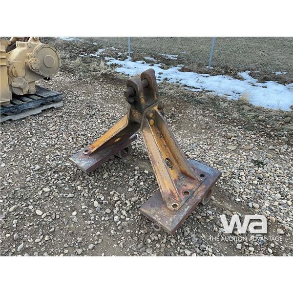 Pin On Hitch For D8R Crawler
