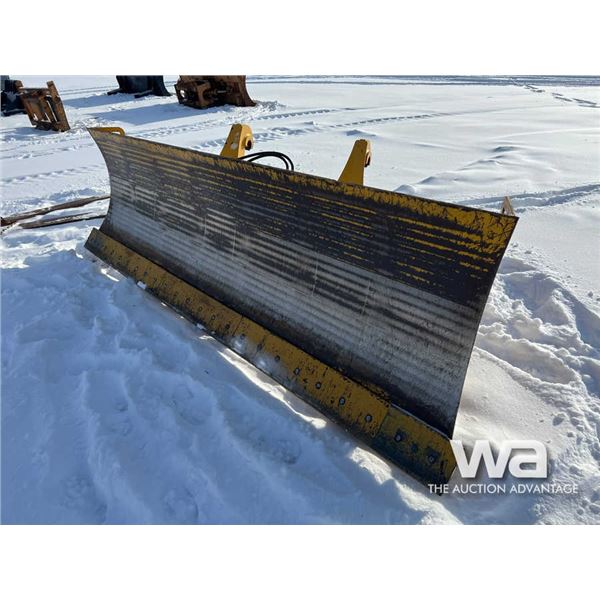 John Deere 144 IN. Hyd. Angle Blade