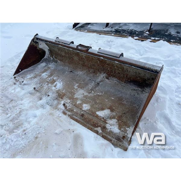 John Deere 84 IN. Bucket