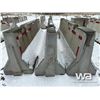 Image 4 : (3) Concrete Barriers