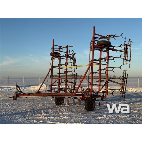 CHALLENGER L-320 36 FT. CULTIVATOR