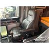 Image 8 : 2015 PETERBILT 367 TRI DRIVE SLEEPER TANK TRUCK