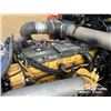 Image 30 : 2007 KENWORTH T800B TRIDRIVE SLEEPER TRUCK TRACTOR