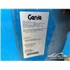 Image 8 : 2002 GENIE GS-4390 4X4 DUAL FUEL SCISSOR LIFT