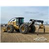 Image 4 : 2016 CAT 545D 4X4 GRAPPLE SKIDDER