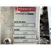 Image 6 : 2018 KENWORTH T800 TRI DRIVE SLEEPER TRUCK TRACTOR