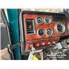 Image 16 : 2007 FREIGHTLINER FLD120SD TRI DRIVE GRAIN TRUCK