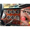 Image 20 : 2007 FREIGHTLINER FLD120SD TRI DRIVE GRAIN TRUCK