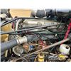 Image 30 : 2007 FREIGHTLINER FLD120SD TRI DRIVE GRAIN TRUCK