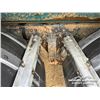 Image 49 : 2007 FREIGHTLINER FLD120SD TRI DRIVE GRAIN TRUCK