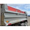 Image 19 : 2002 KENWORTH T800 T/A DUMP TRUCK