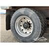 Image 23 : 2002 KENWORTH T800 T/A DUMP TRUCK
