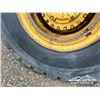 Image 17 : 1981 CAT 966D WHEEL LOADER