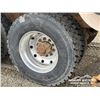 Image 32 : 2003 KENWORTH T800 T/A PLOW & SANDER TRUCK