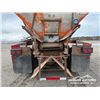 Image 46 : 2003 KENWORTH T800 T/A PLOW & SANDER TRUCK