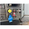 Image 20 : 2002 INTERNATIONAL 4300 S/A FLATBED BOOM TRUCK