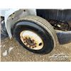 Image 29 : 2002 INTERNATIONAL 4300 S/A FLATBED BOOM TRUCK