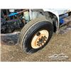 Image 31 : 2002 INTERNATIONAL 4300 S/A FLATBED BOOM TRUCK