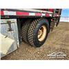 Image 33 : 2002 INTERNATIONAL 4300 S/A FLATBED BOOM TRUCK