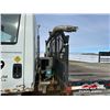 Image 47 : 2002 INTERNATIONAL 4300 S/A FLATBED BOOM TRUCK